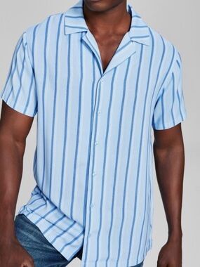 AND NOW THIS Chambray Blue Stripe Woven Button Down Camp Shirt Size L